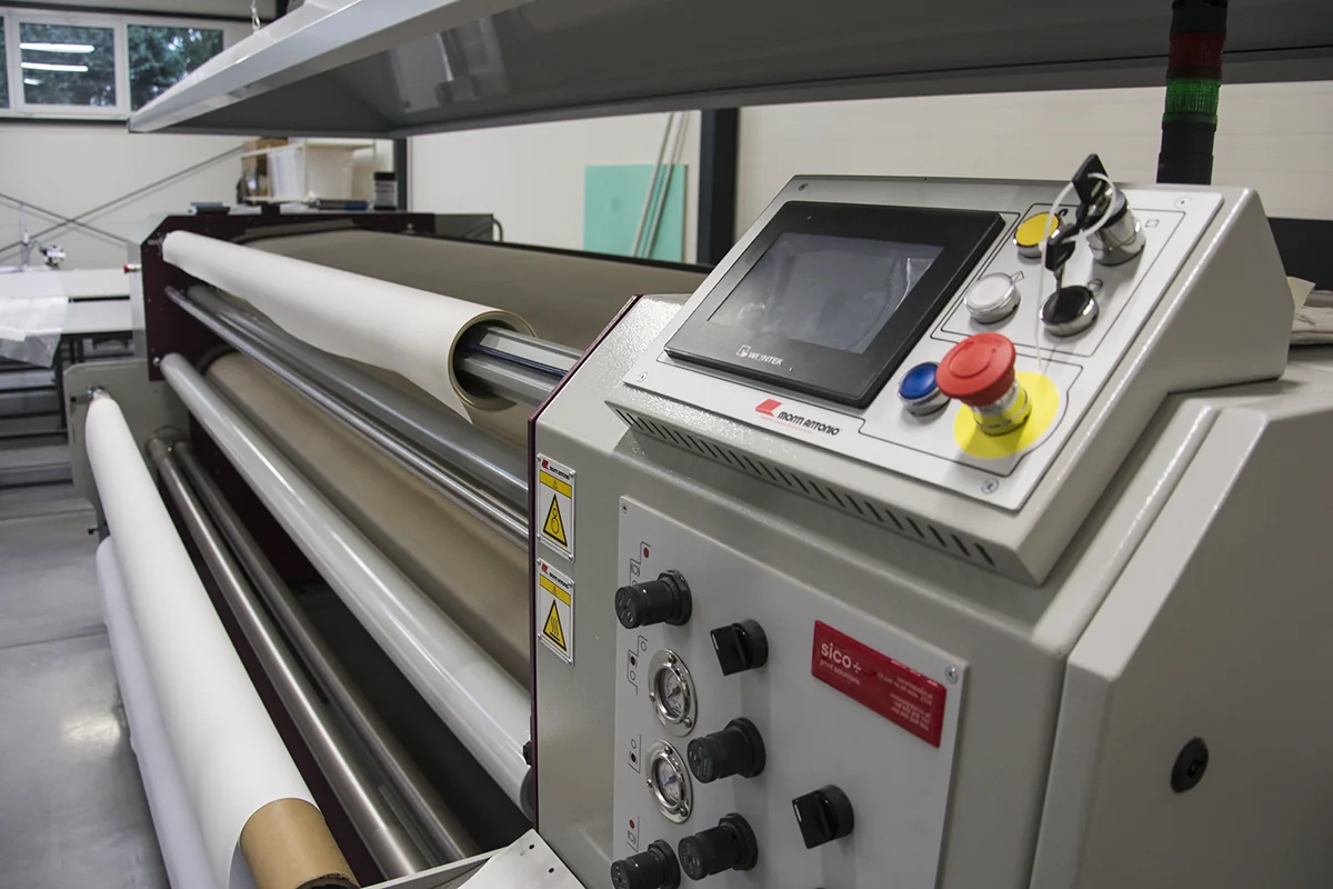 Calandru pentru transferul printului pe textile